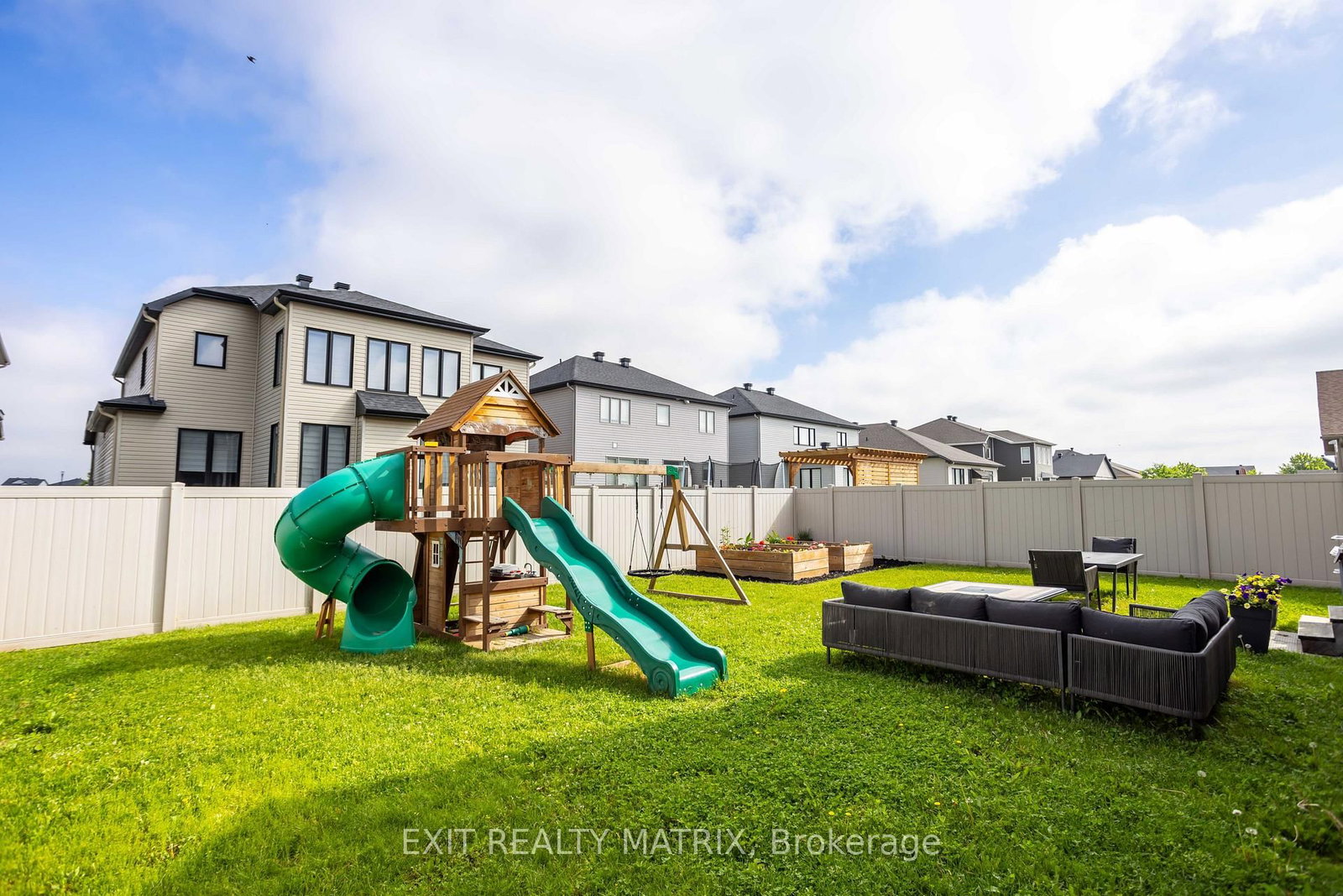 857 Cologne Street • Russell, ON photo 33
