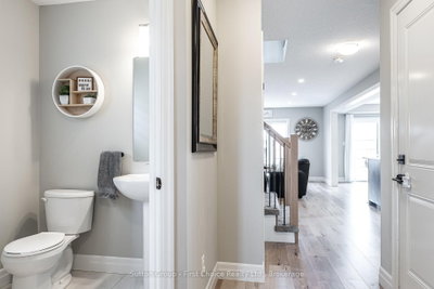 236 Bradshaw Drive — photo 6