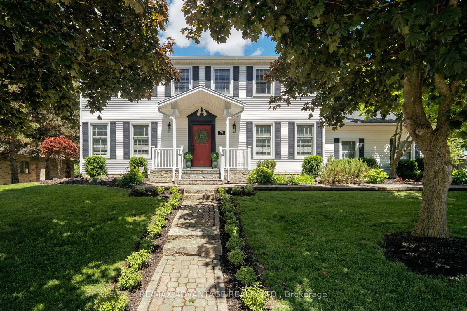 38 Dissing Crescent, London North
