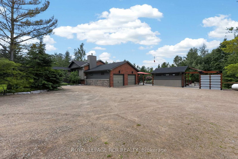 386237 20 Sideroad
