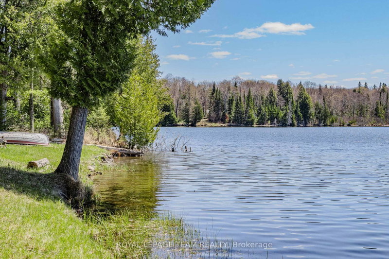 662 Long Lake Road