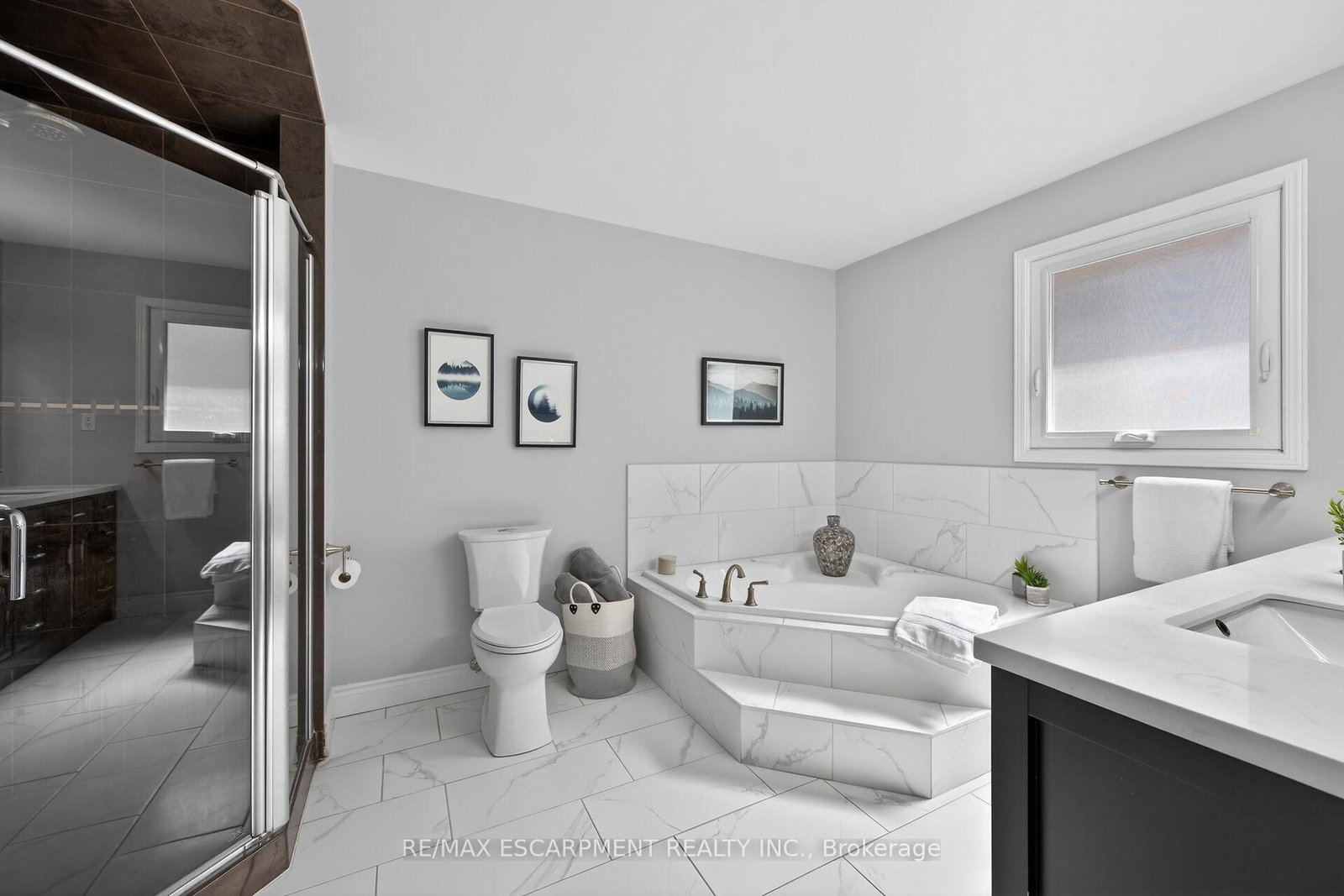 32 Symphony Place • Hamilton, ON photo 22