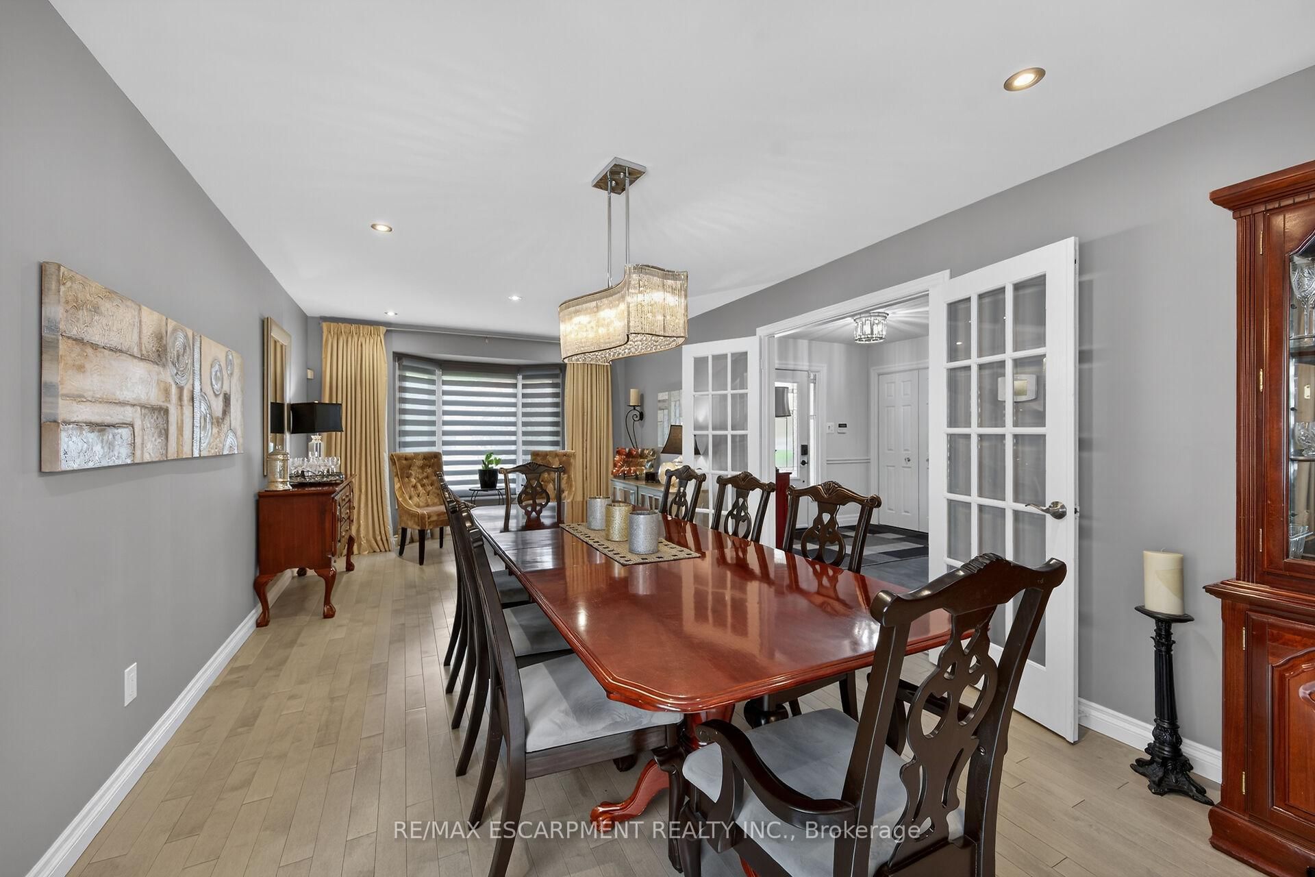 32 Symphony Place