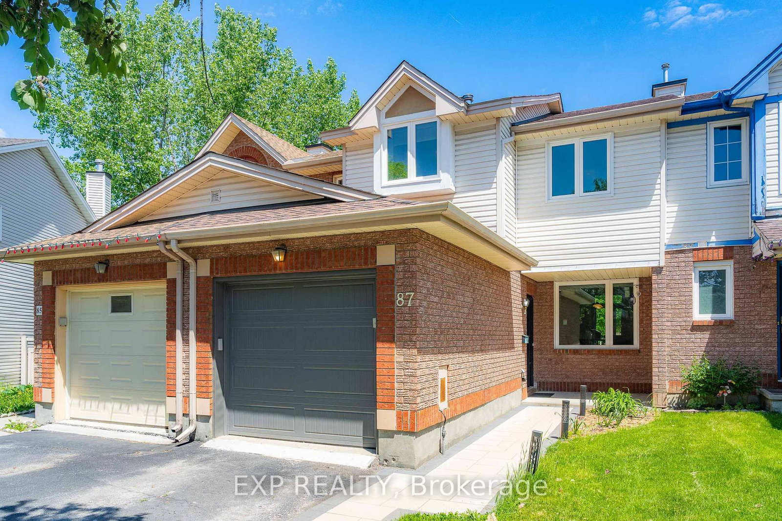 87 Banchory Crescent • Ottawa, ON photo 2