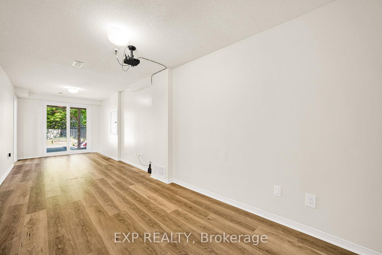87 Banchory Crescent • Ottawa, ON photo 32