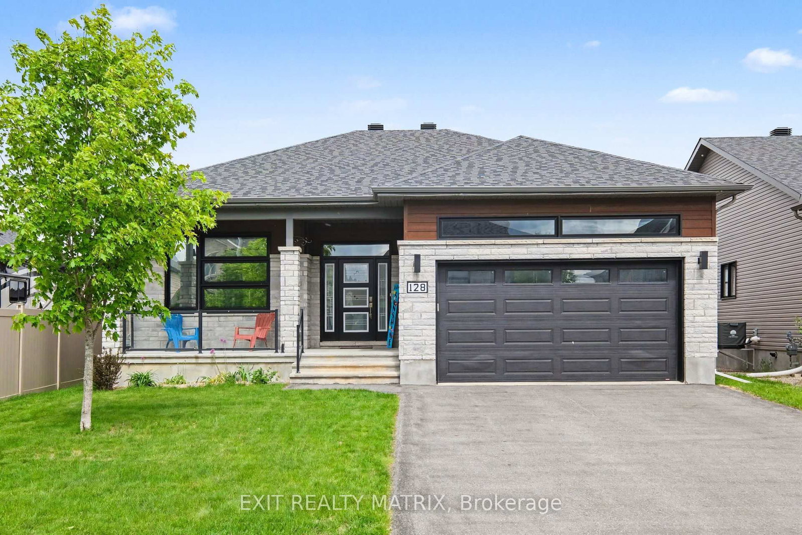 Detached House sold at 128 Lyon Street, Russell, Ontario, K0A 1W0 - Embrun - MLS: X13456524