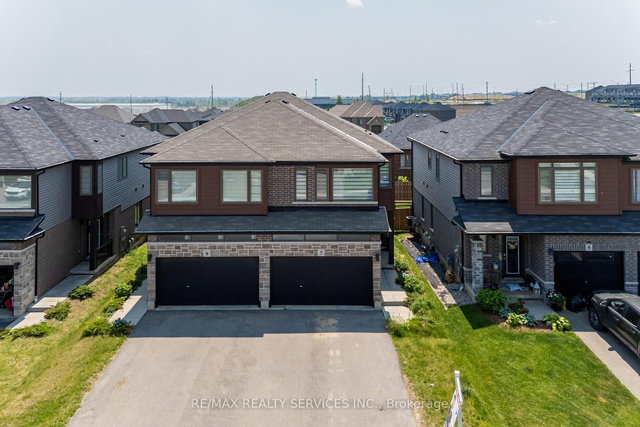 7 Baker Lane