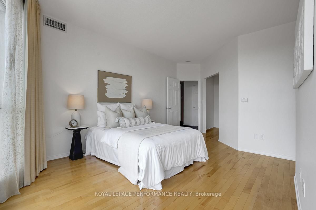 38 Metropole Private • #1101 • Ottawa, ON photo 14