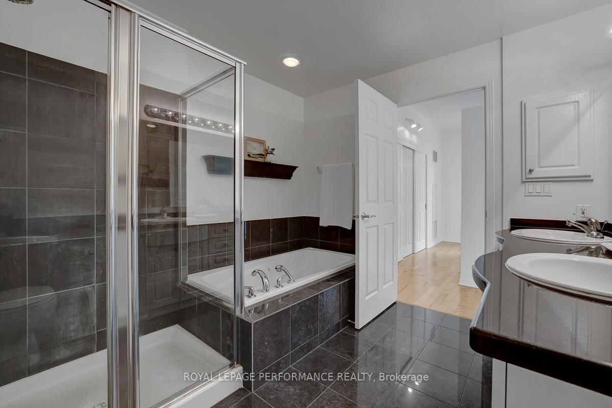 38 Metropole Private • #1101 • Ottawa, ON photo 18
