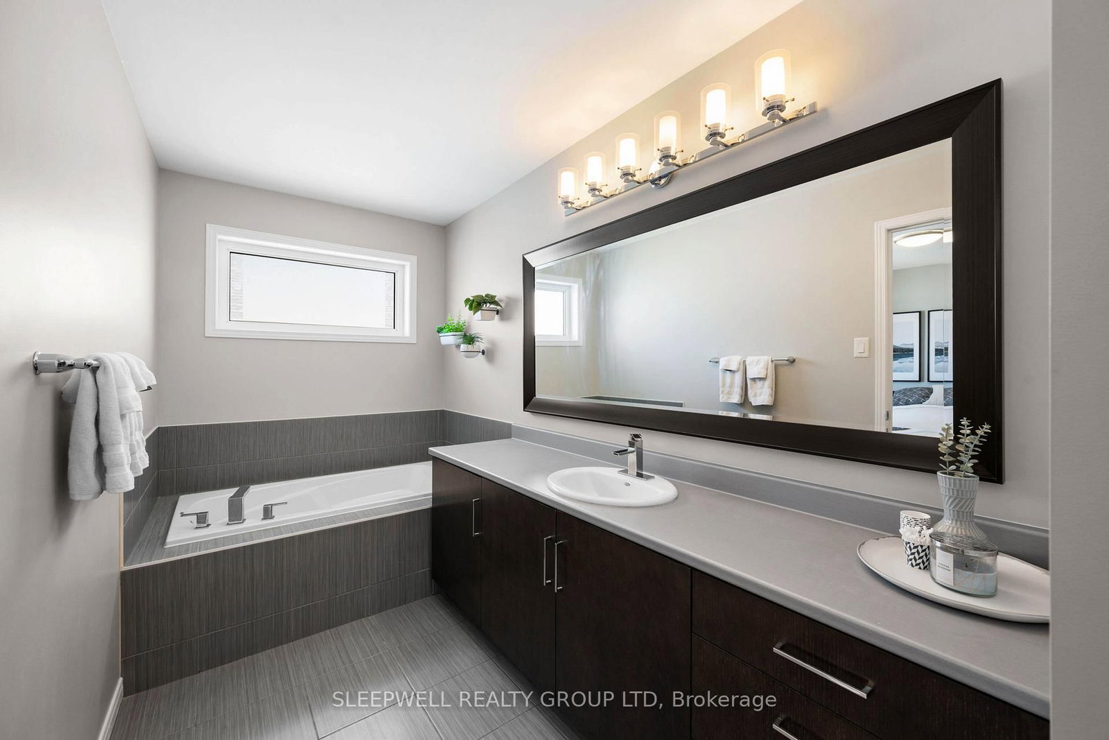 147 Westphalian Avenue • Ottawa, ON photo 21