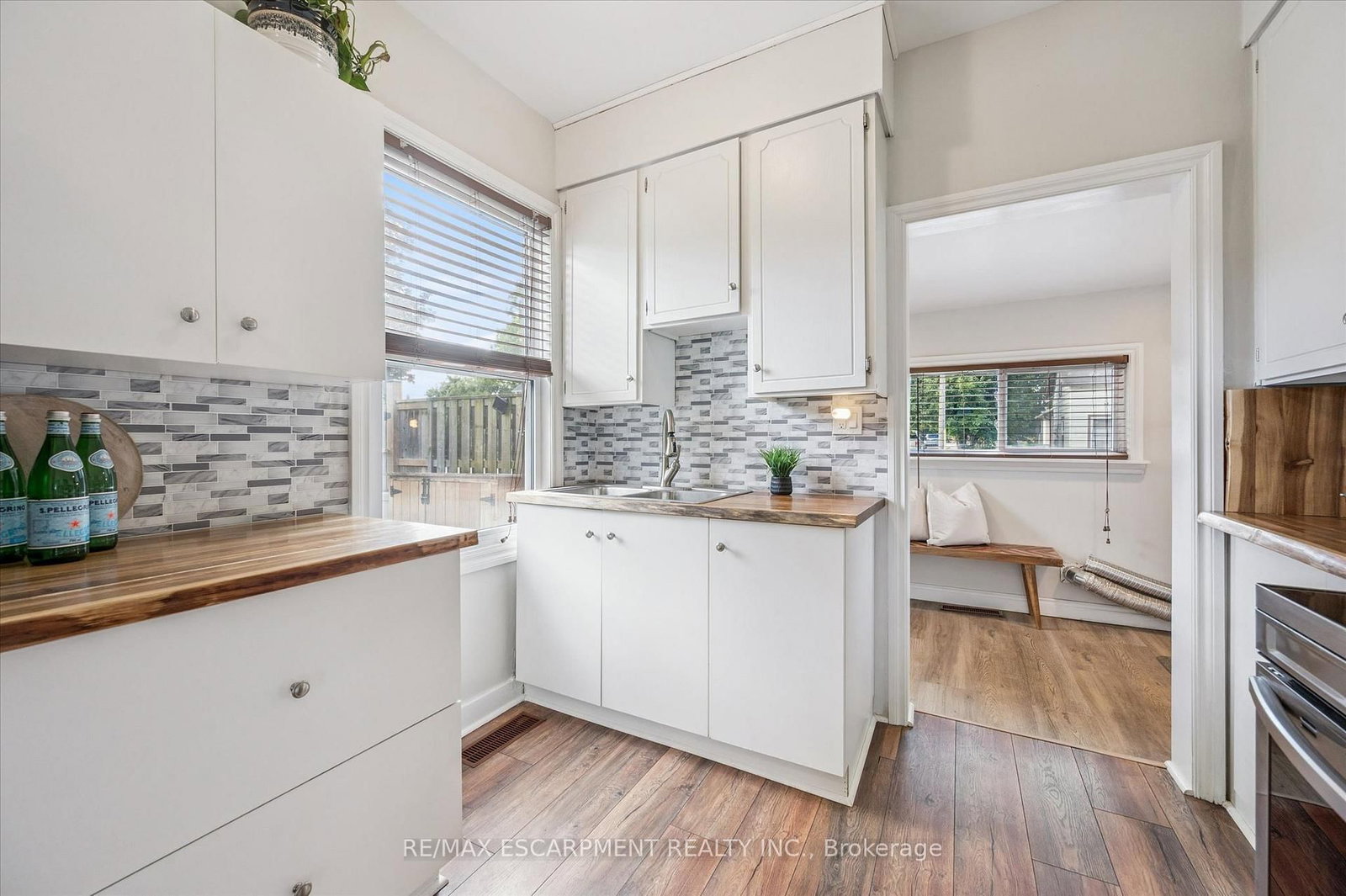 8 Cross Street • Brant, ON photo 13