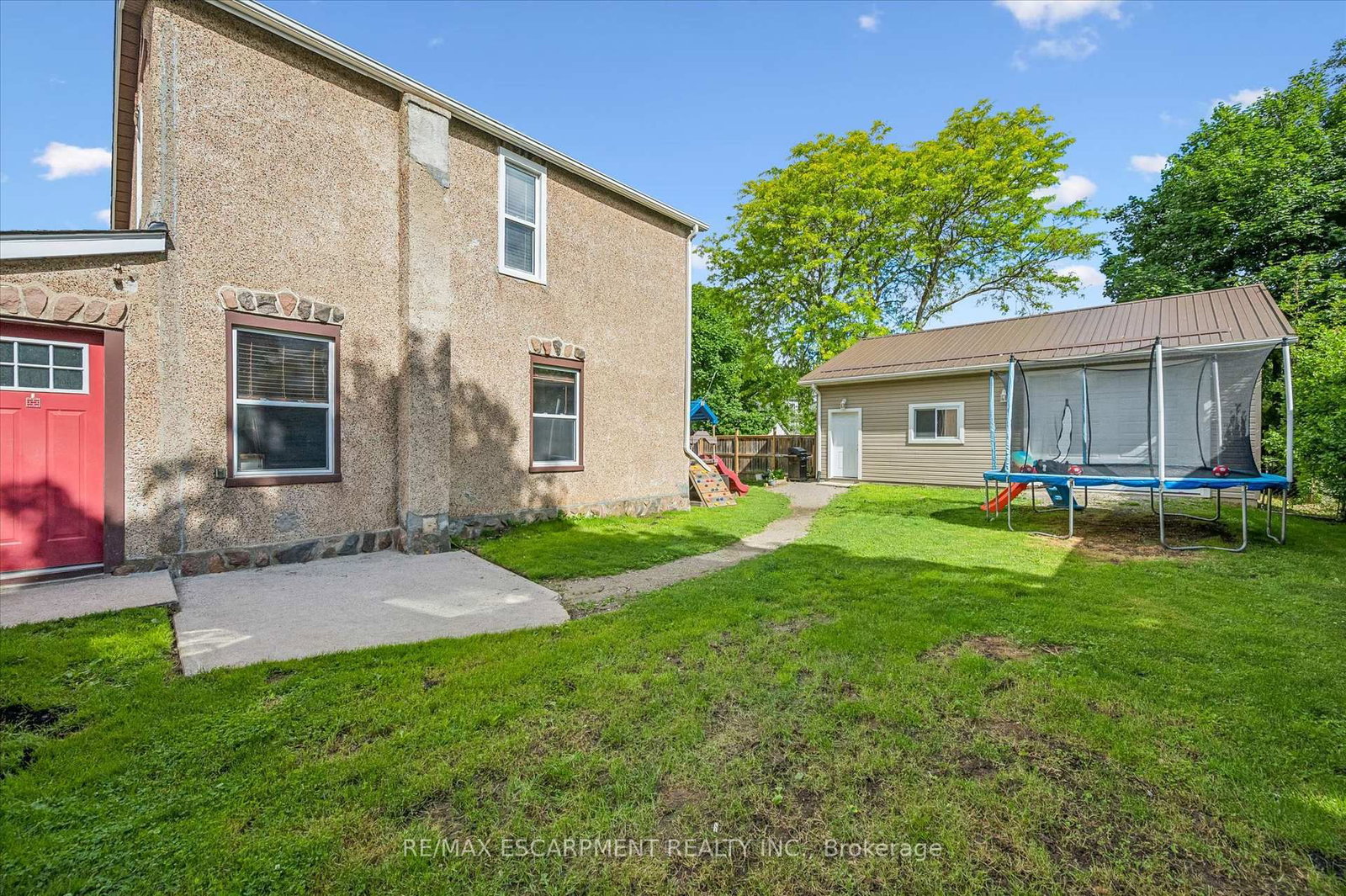 8 Cross Street • Brant, ON photo 25