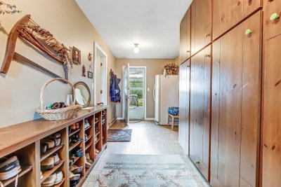 6892 Century Drive — photo 3