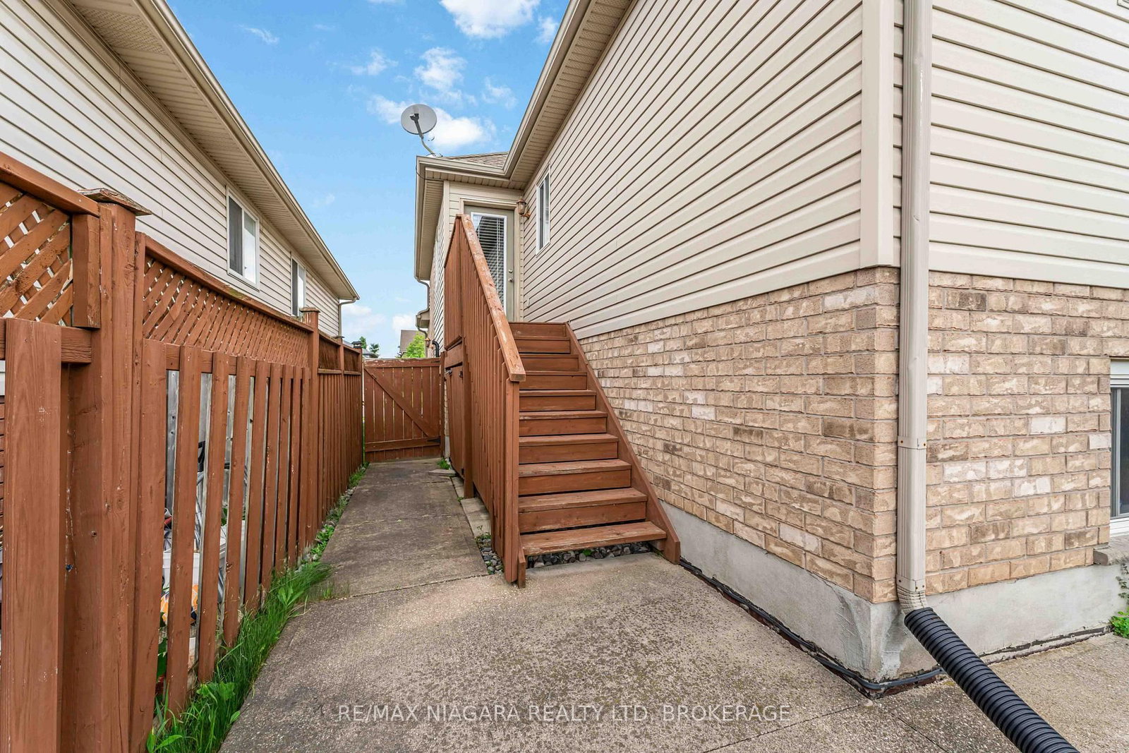 8340 Racey Avenue • Niagara Falls, ON photo 16