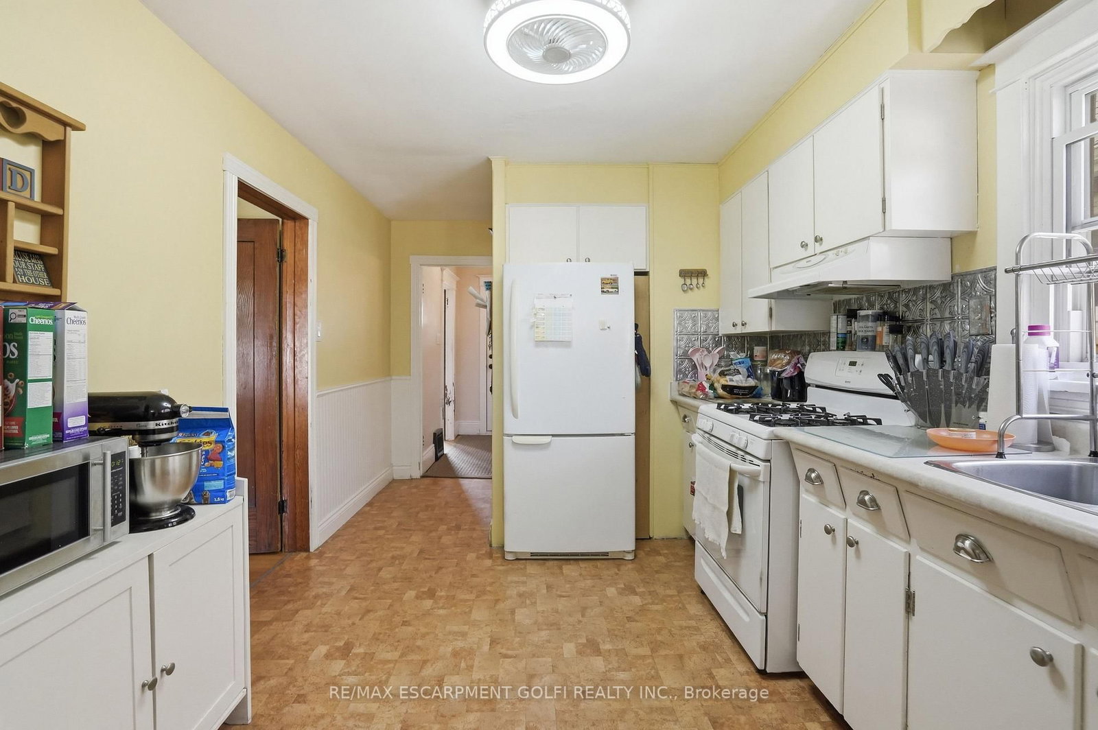 Listing Image 18