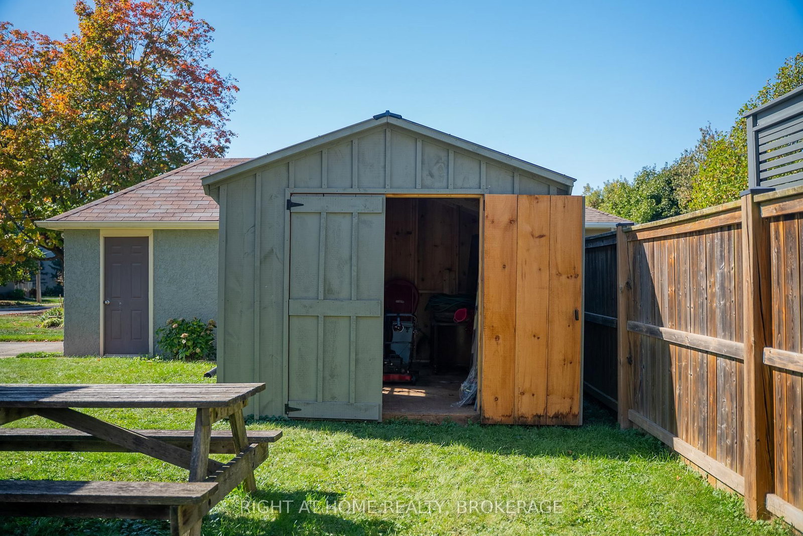 57 Edgar Street • Welland, ON photo 35