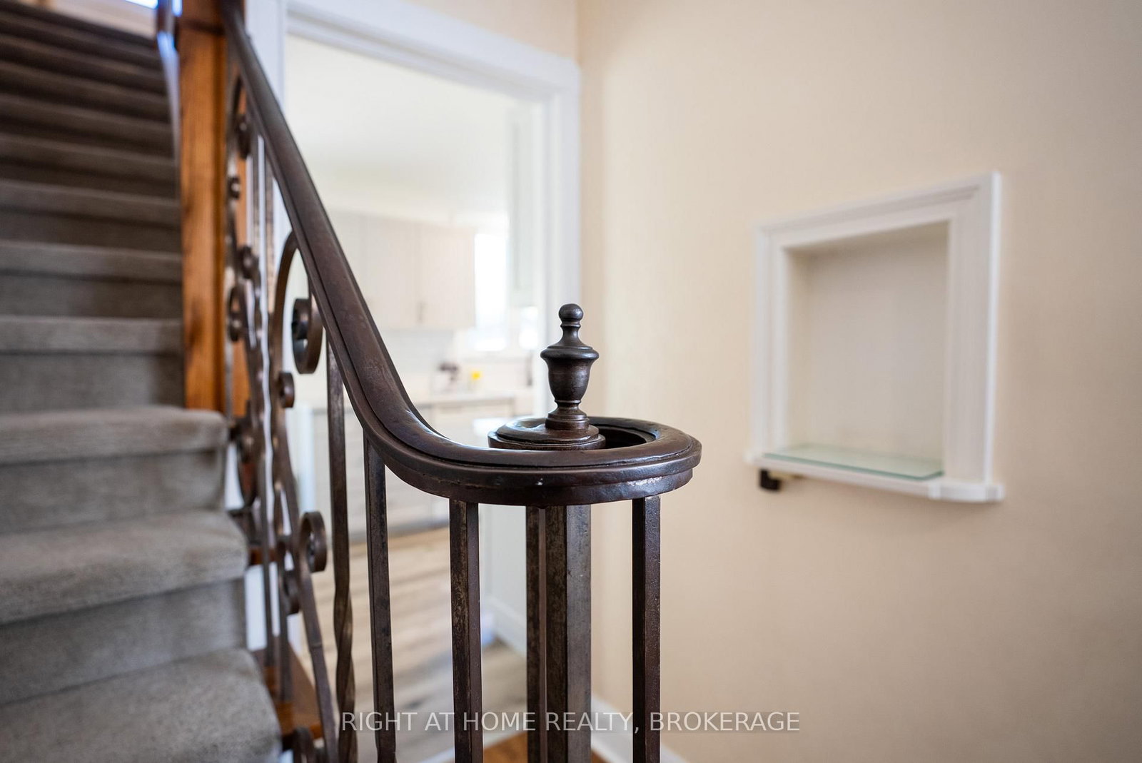 57 Edgar Street • Welland, ON photo 6