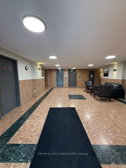 505 - 30 Chapman Court N