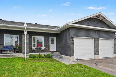 306 Forestview Crescent • Renfrew, ON photo 2