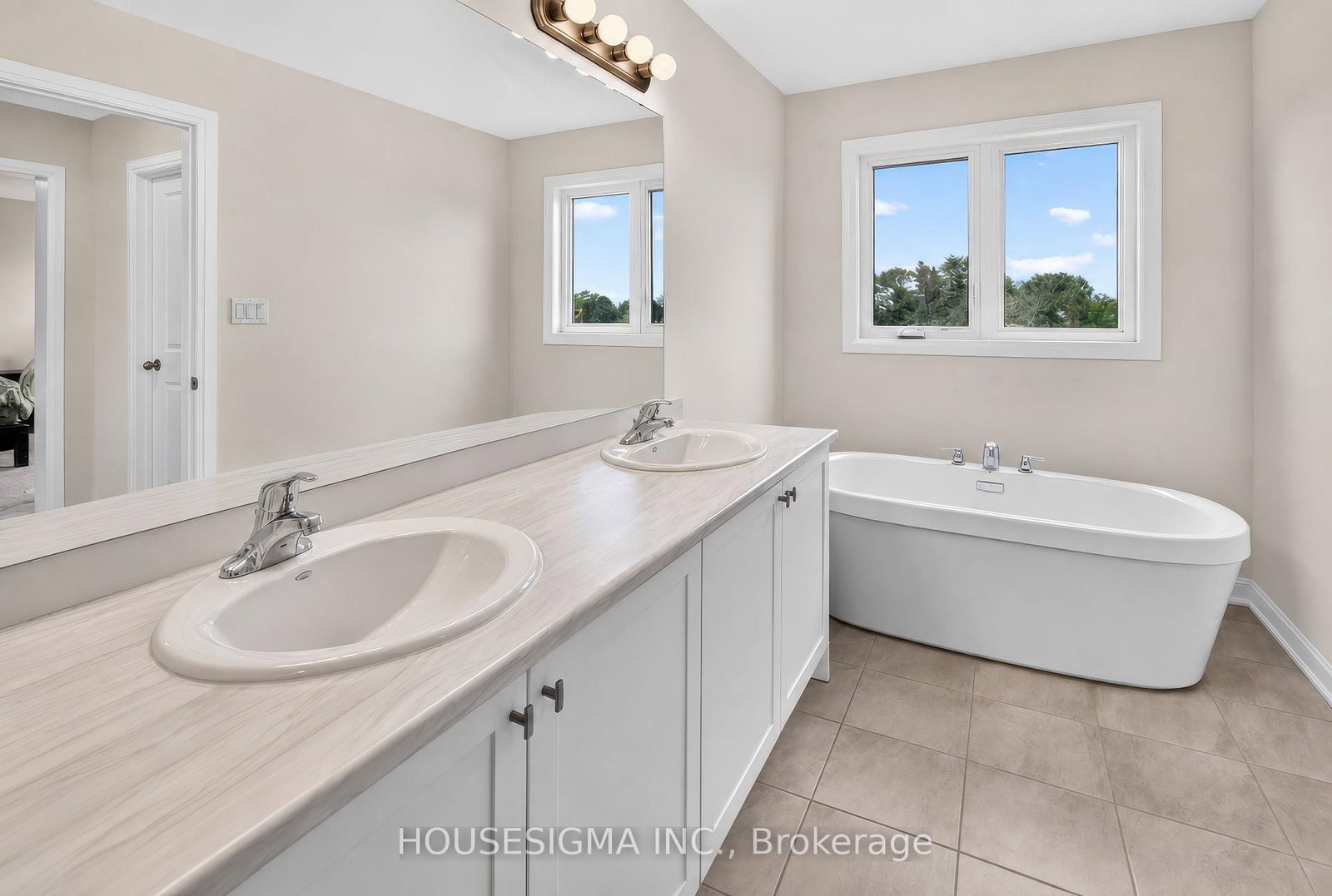 32 Oakmont Drive • Loyalist, ON photo 26