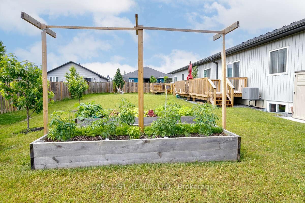 18 Dayton Court • Prince Edward County, ON photo 34