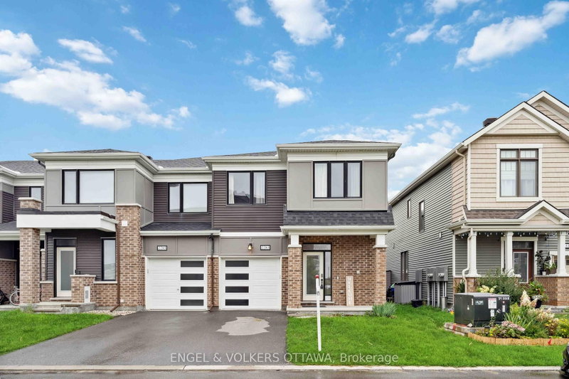 home for lease on 2283 Watercolours Way