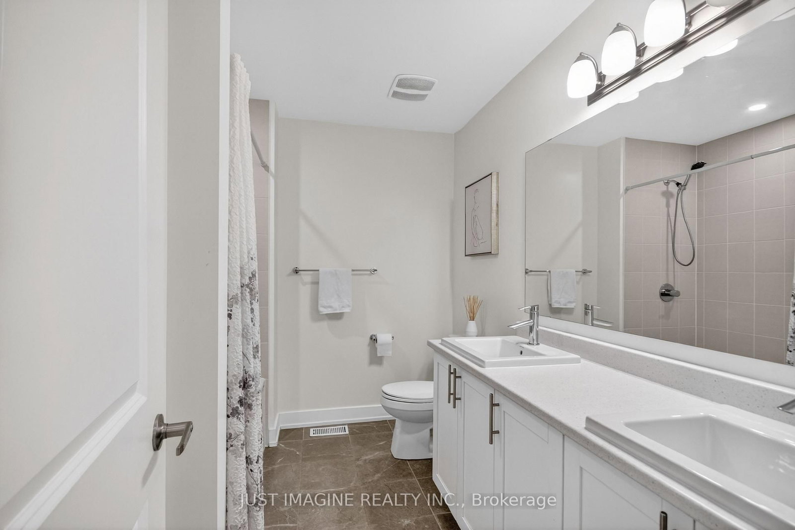 311 Ibanez Walk • Ottawa, ON photo 38