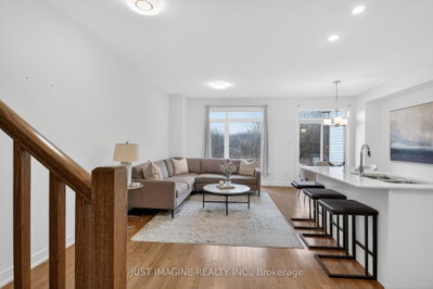 311 Ibanez Walk • Ottawa, ON photo 8