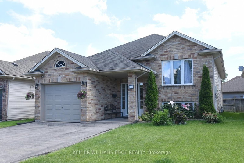 334 St Lawrence Drive