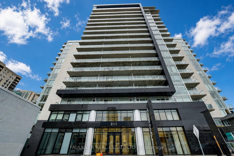 home for lease on 503-255 Bay Street