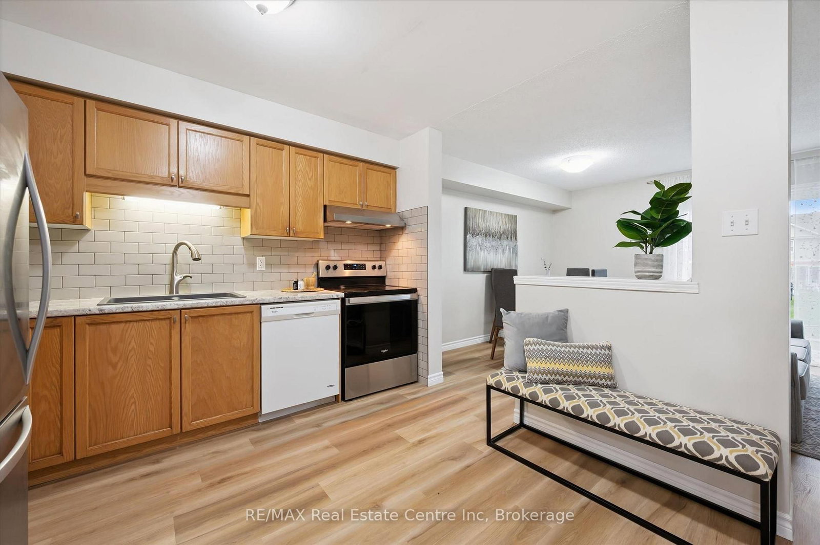 124 GOSLING Gardens • #44 • Guelph, ON photo 6