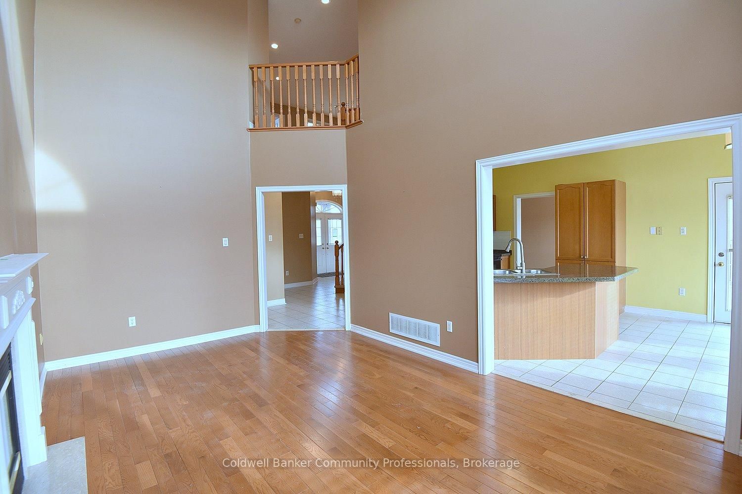 Detached House sold at 50 Winegarden Trail, Hamilton, Ontario, L9H 7M2 - Dundas - MLS: X13458024