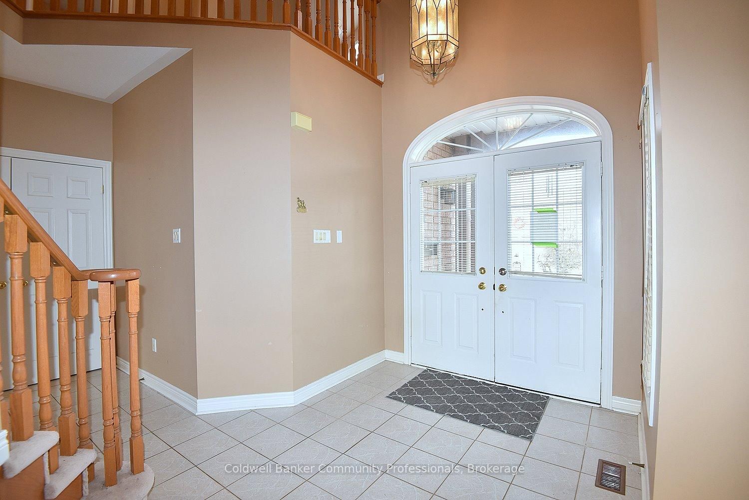Detached House sold at 50 Winegarden Trail, Hamilton, Ontario, L9H 7M2 - Dundas - MLS: X13458024