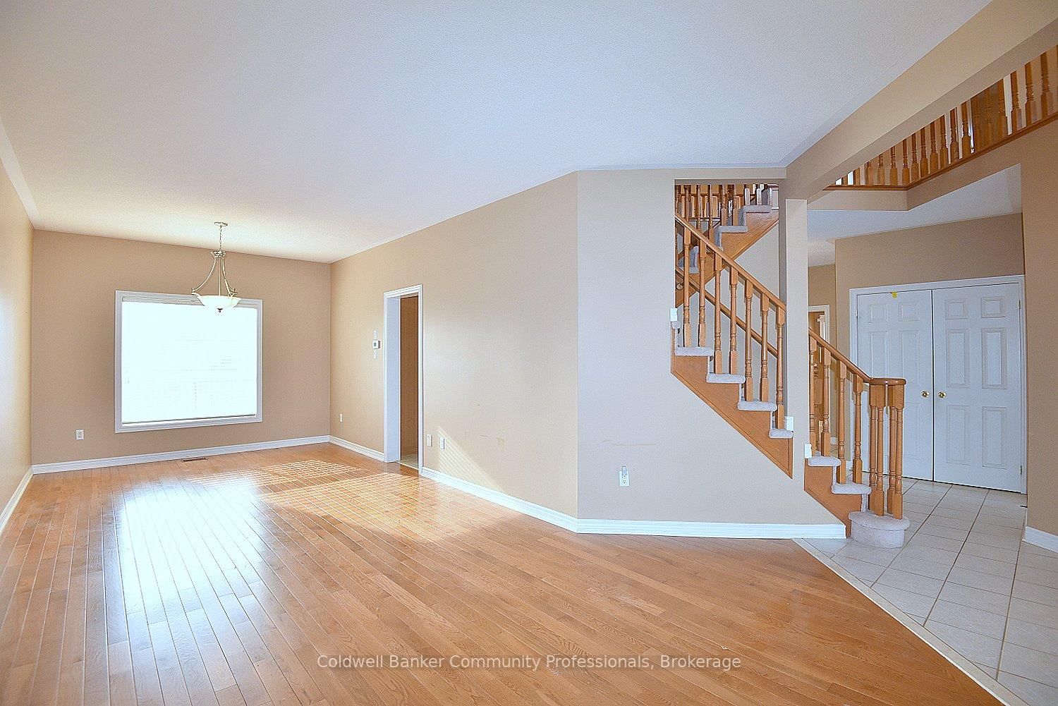 Detached House sold at 50 Winegarden Trail, Hamilton, Ontario, L9H 7M2 - Dundas - MLS: X13458024
