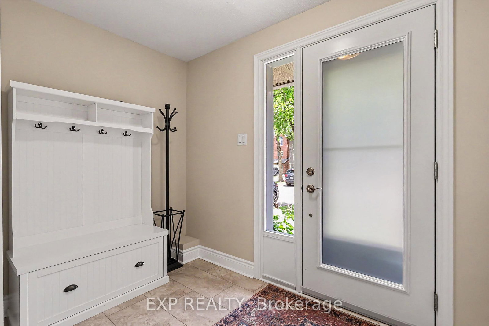 1856 Summerfields Crescent • Ottawa, ON photo 3