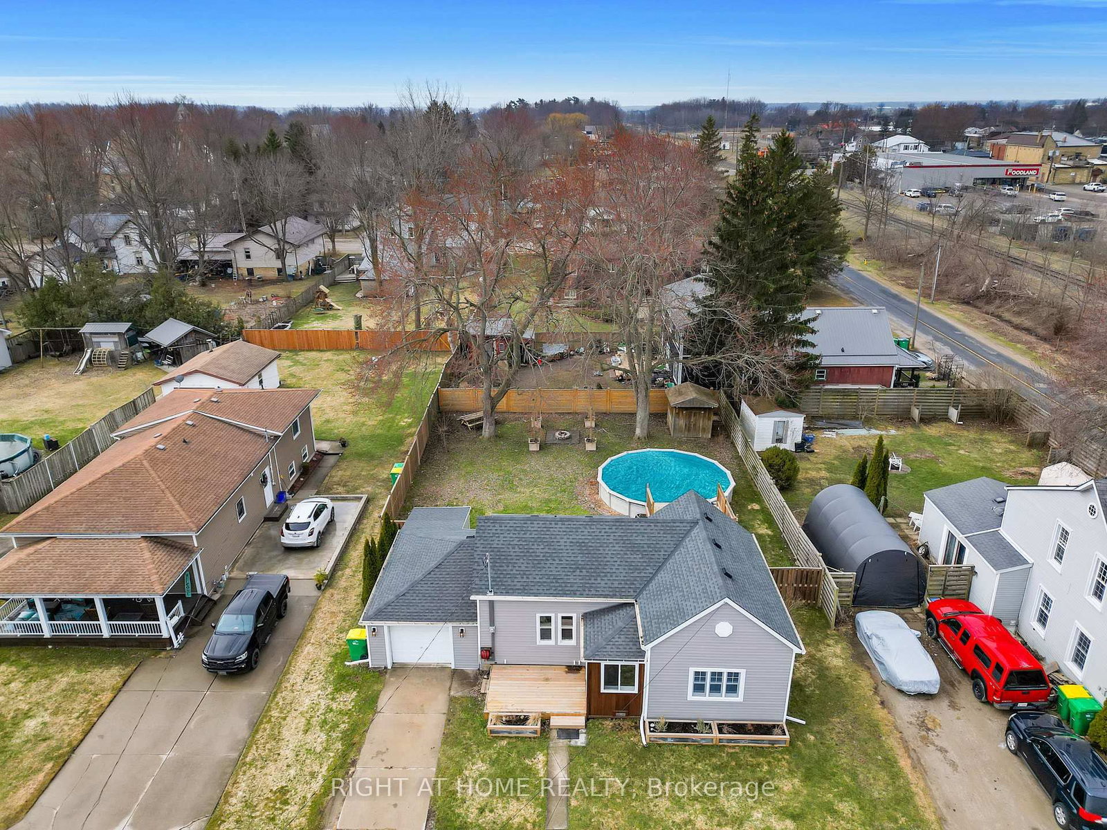 190 King Street • Southwest Middlesex, ON photo 27