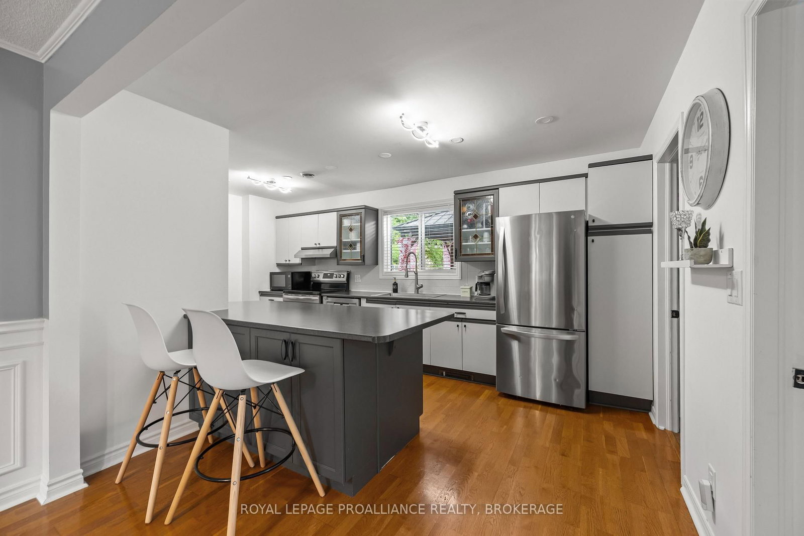 22 Heritage Drive • Bath, ON photo 13