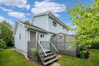 22 Heritage Drive • Bath, ON photo 6