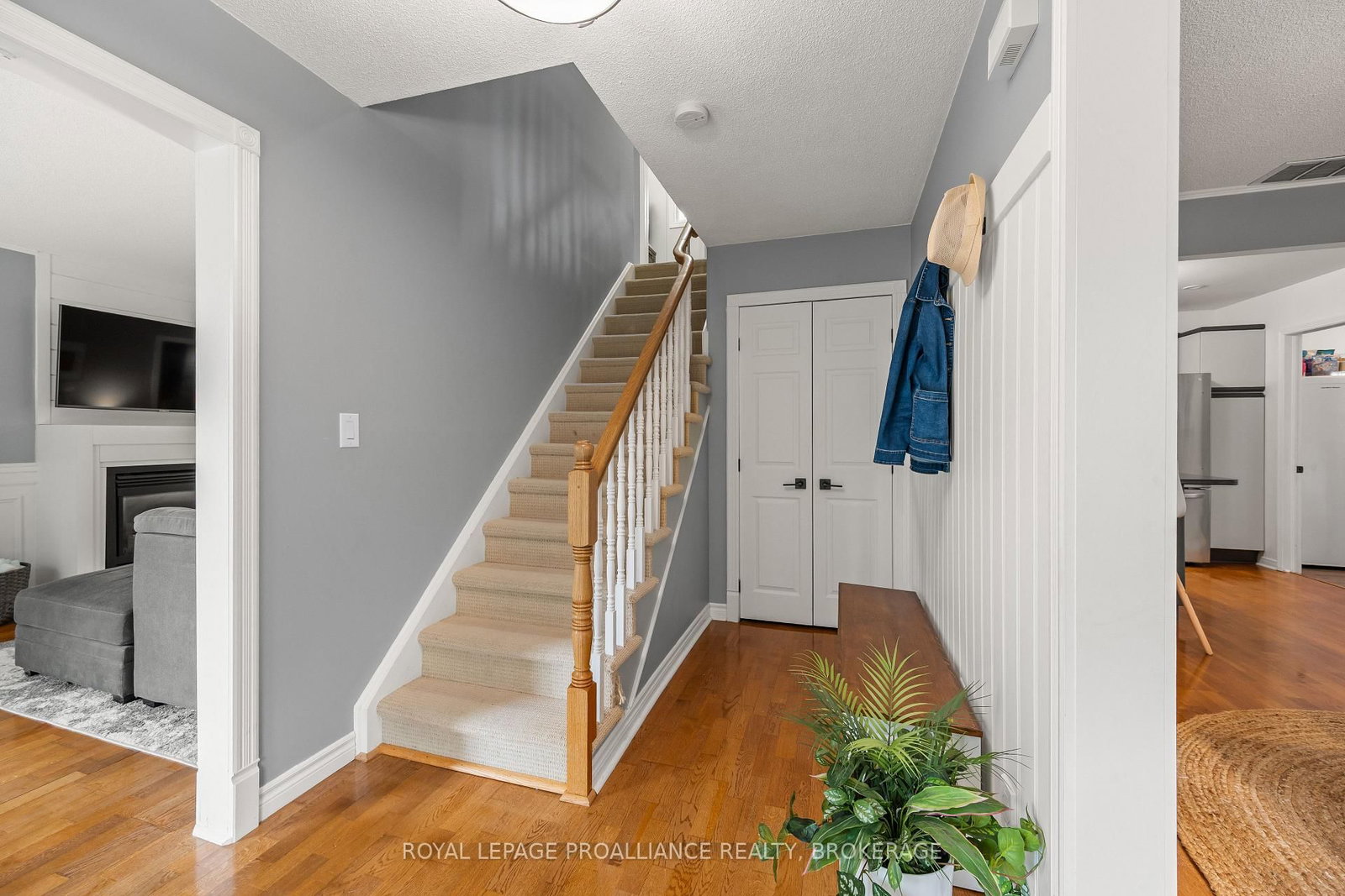 22 Heritage Drive • Bath, ON photo 8
