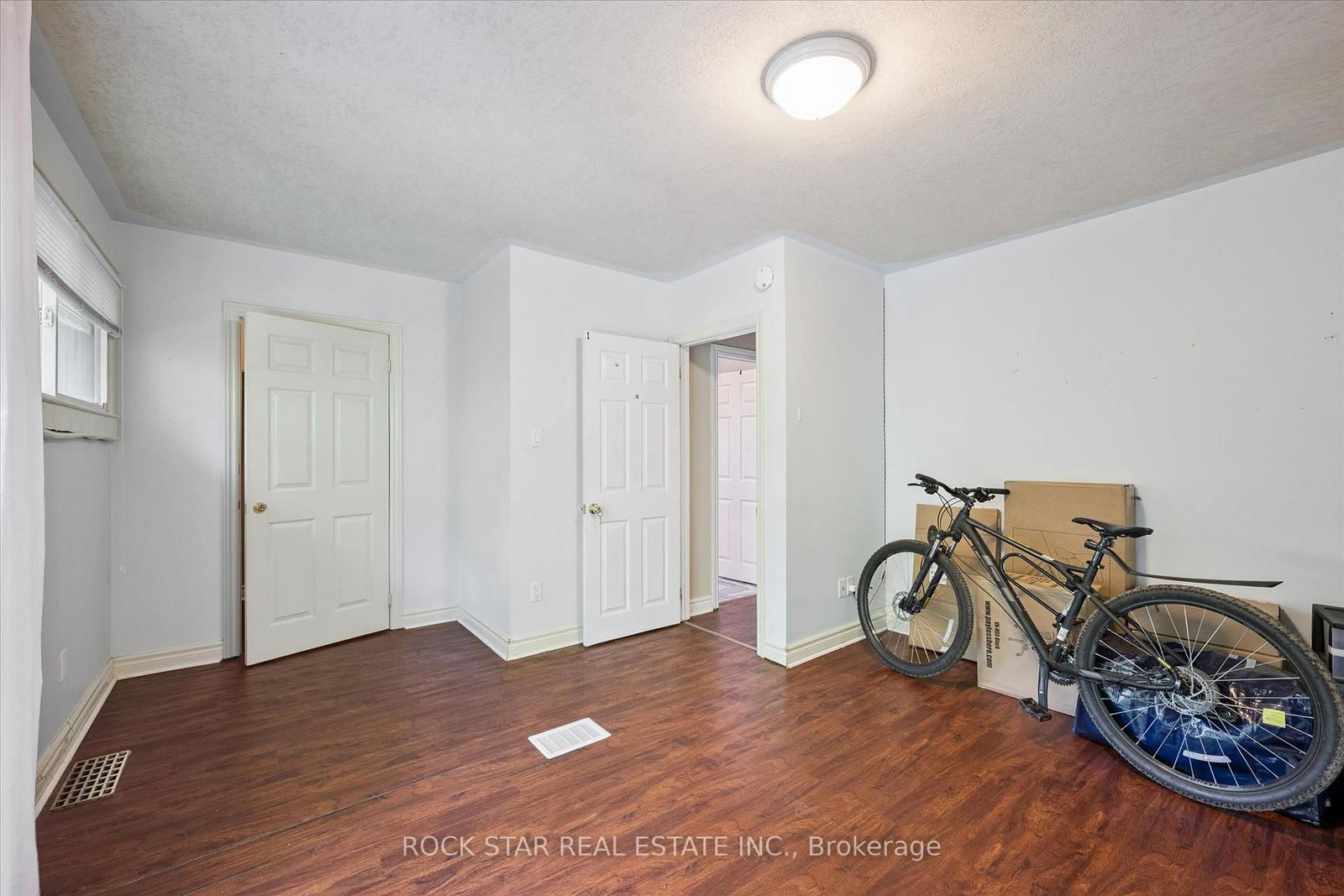 16 BEAUCOURT Place • Hamilton, ON photo 16