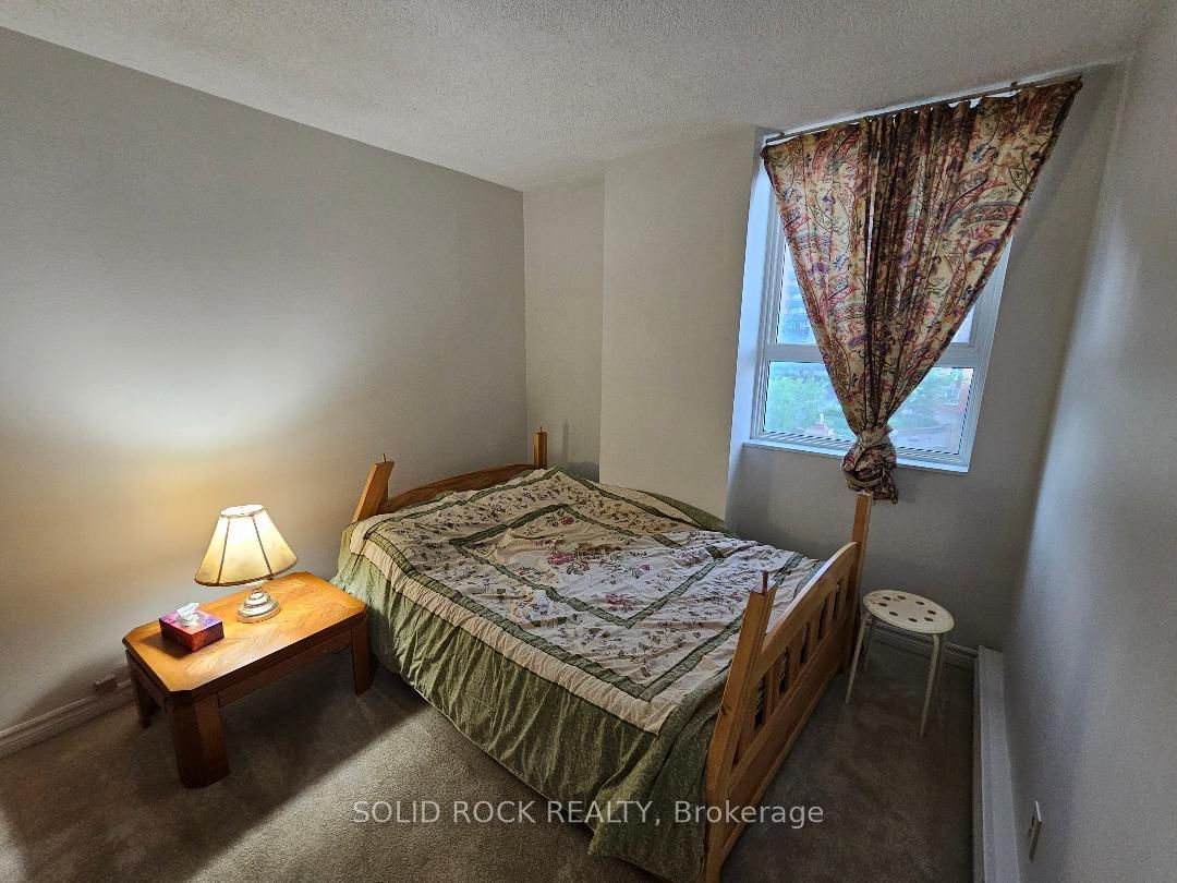 2000 Jasmine Crescent • #304 • Ottawa, ON photo 17