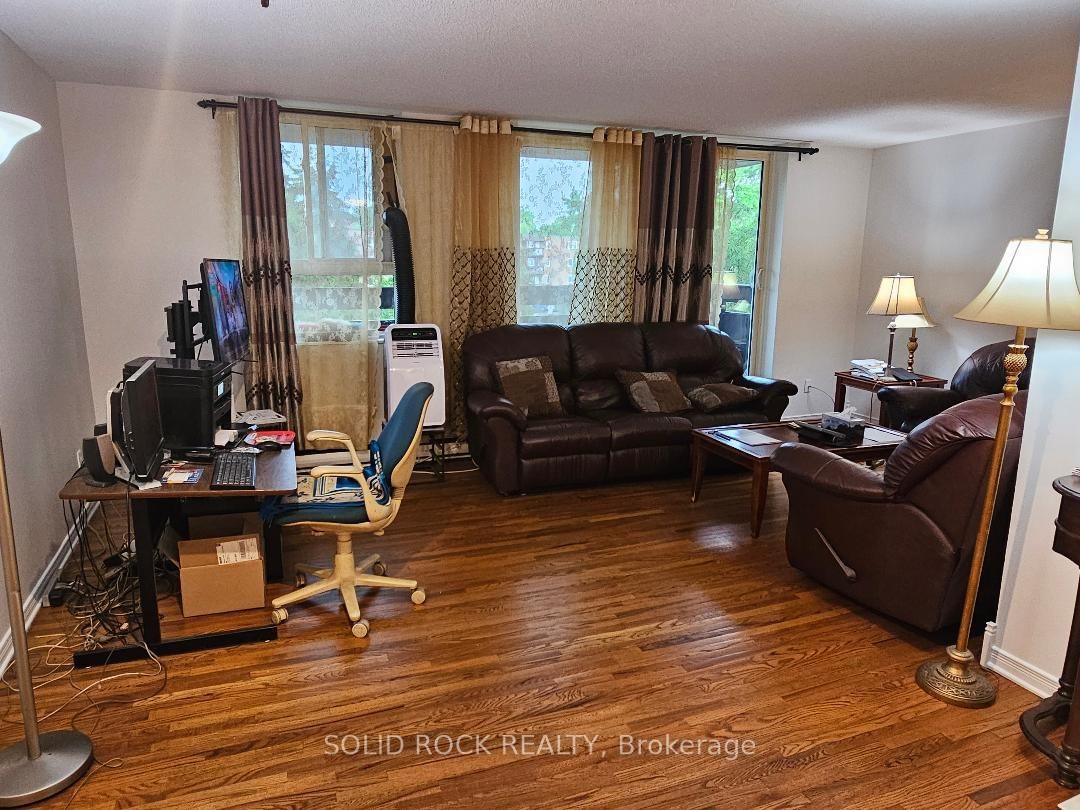 2000 Jasmine Crescent • #304 • Ottawa, ON photo 5