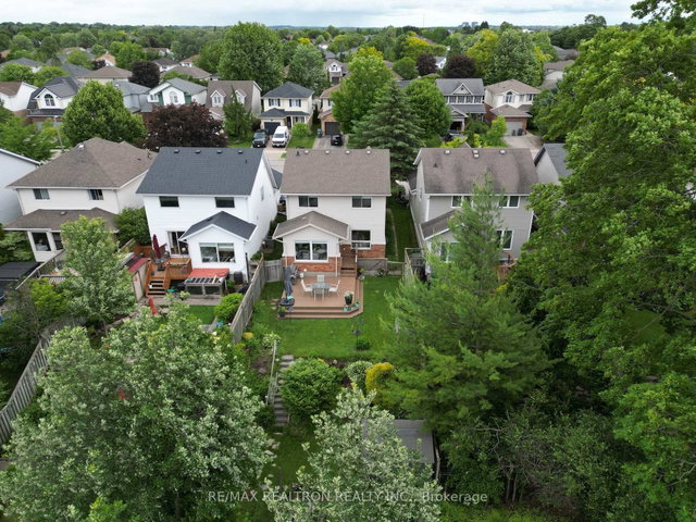 45 Waxwing Crescent