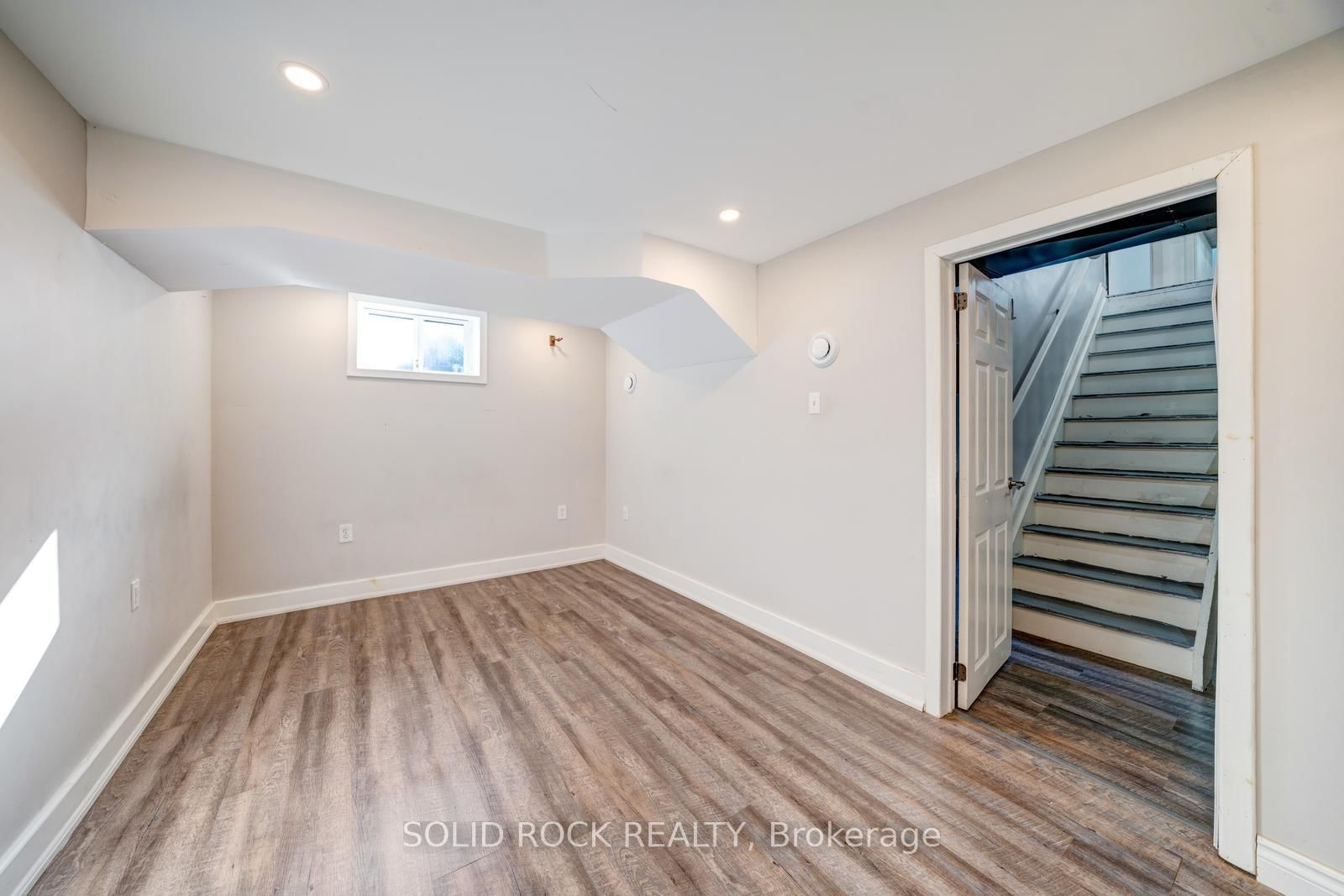 19 Coverdale Avenue • Cobourg, ON photo 25