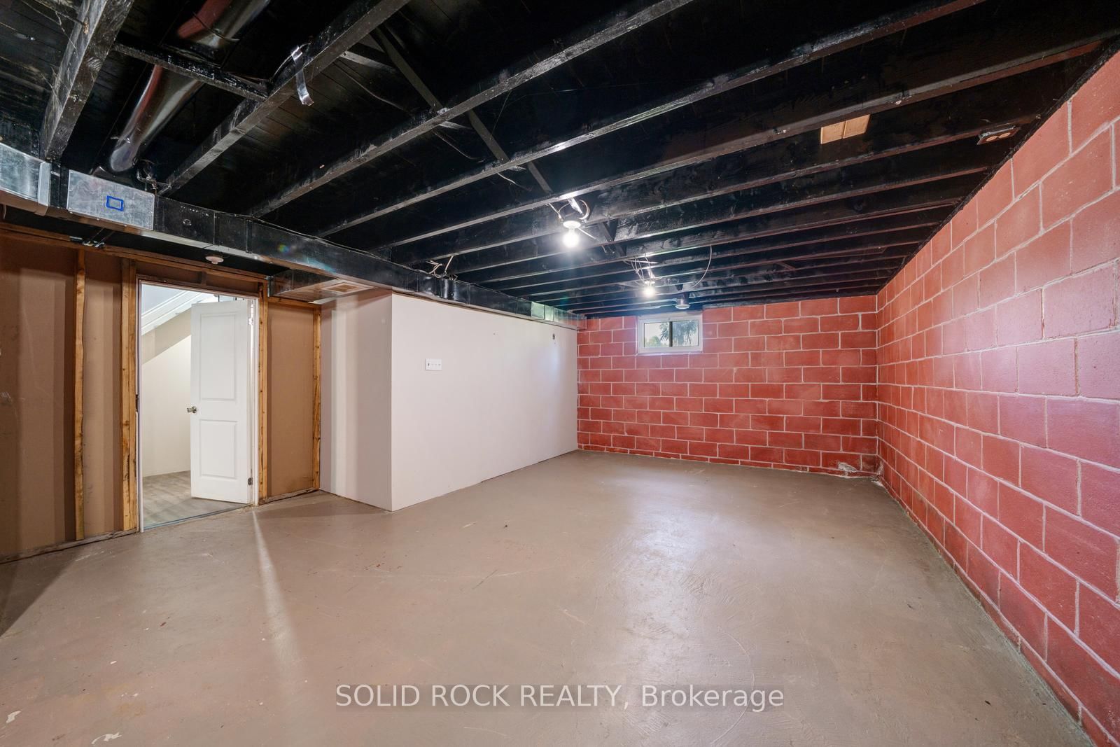 19 Coverdale Avenue • Cobourg, ON photo 32