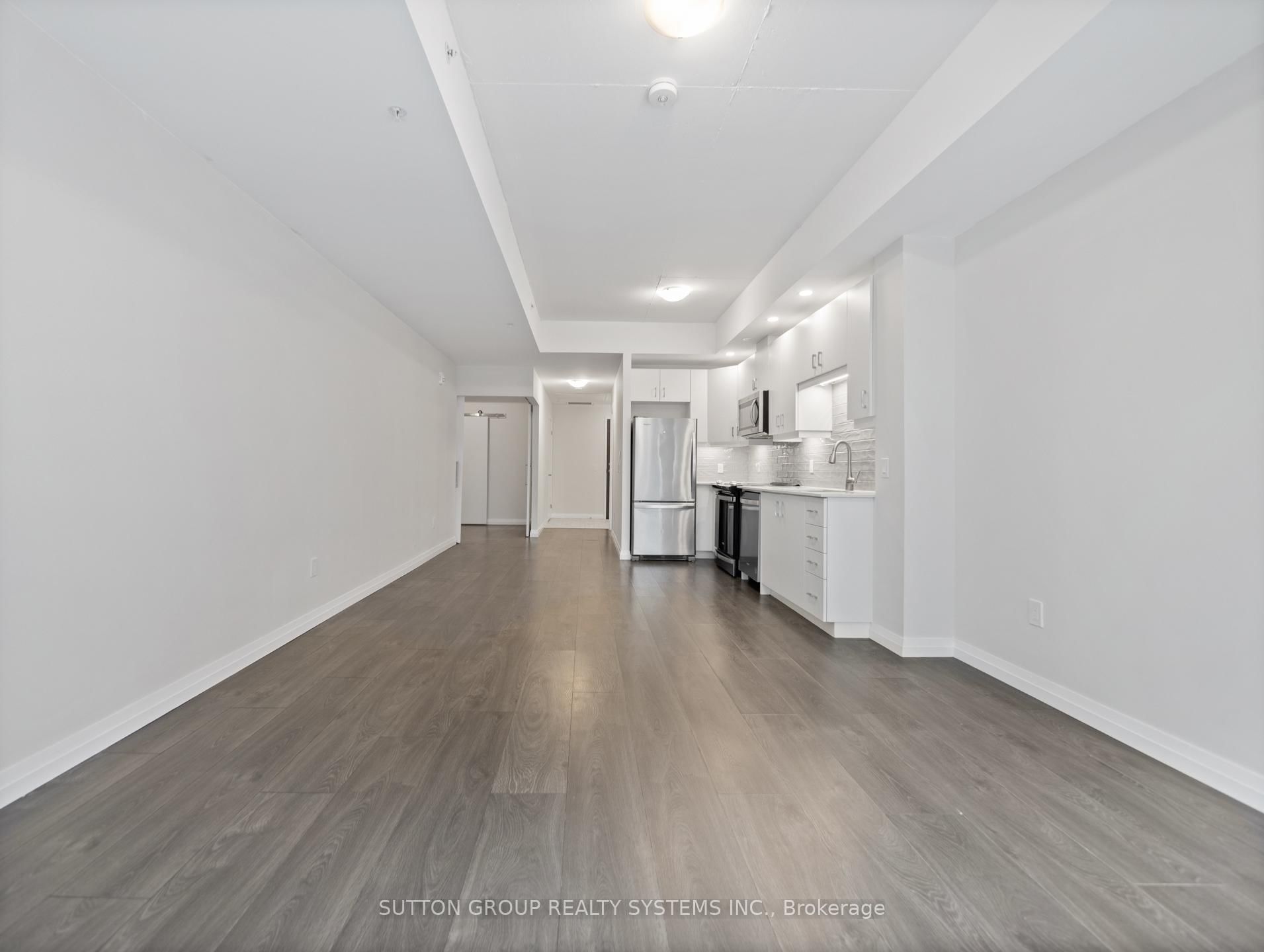 108 Garment Street, Unit 404