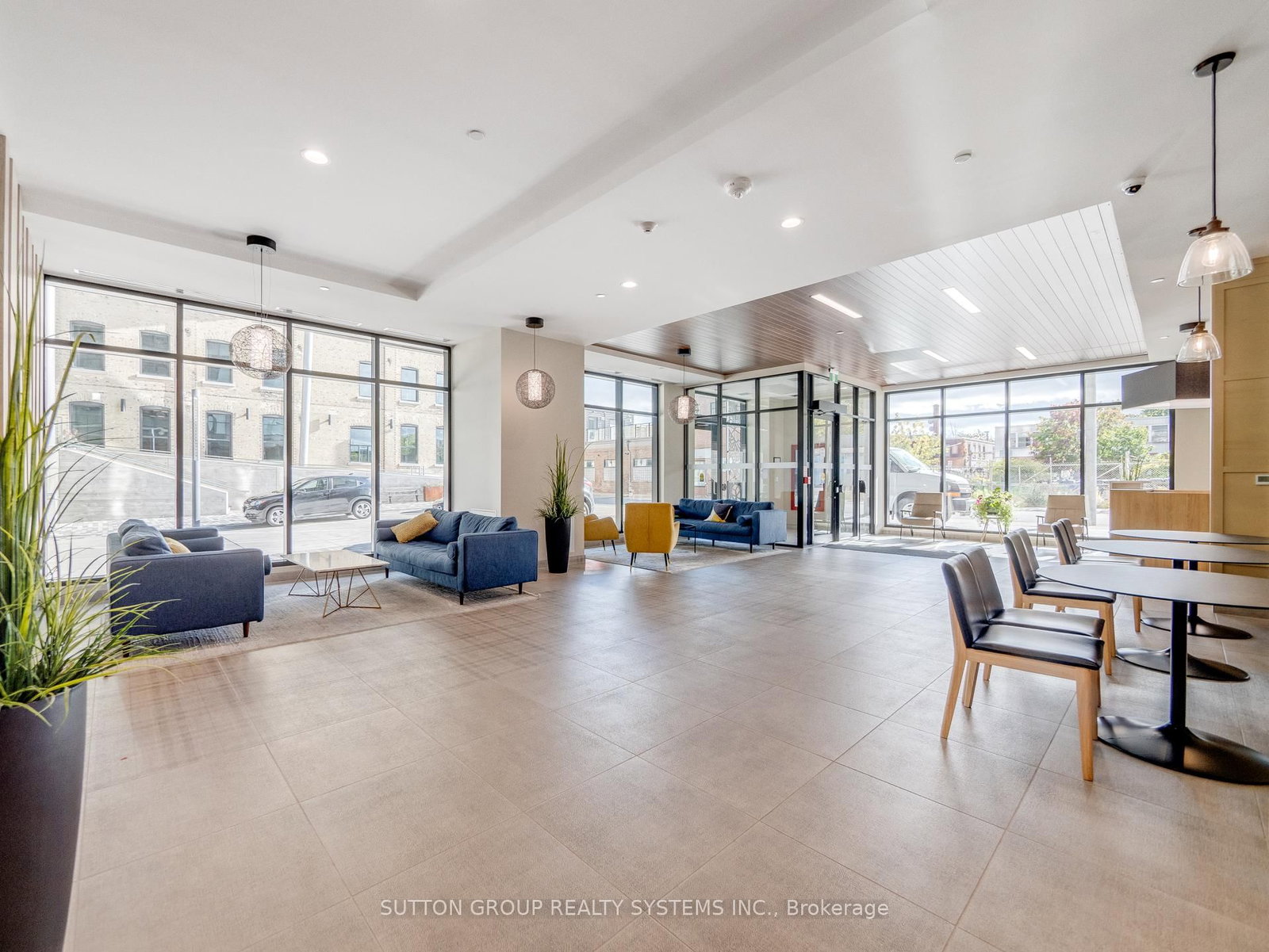 108 Garment Street • #404 • Kitchener, ON photo 5