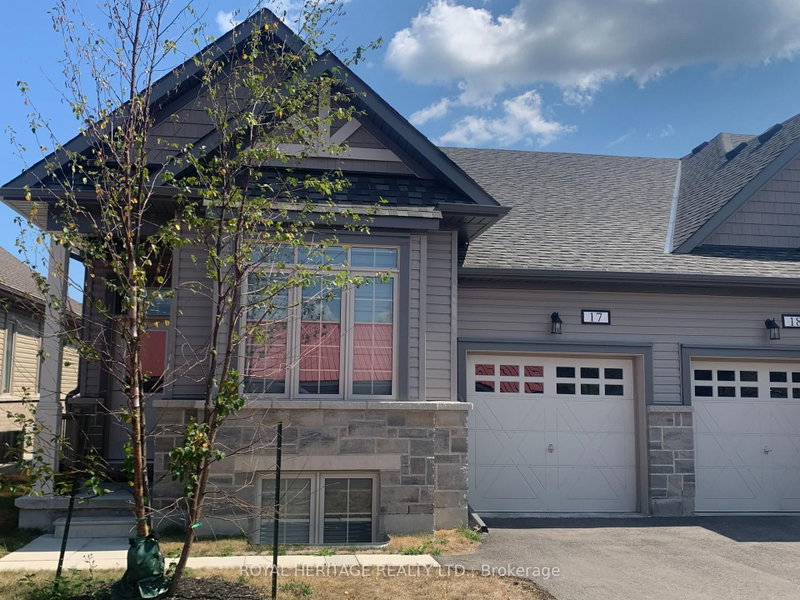 home for lease on 17-17 Lakewood Crescent