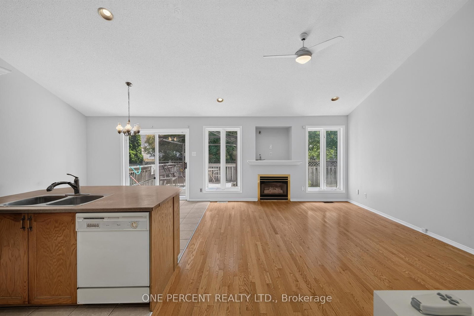 6 Windchime Crescent • Ottawa, ON photo 12