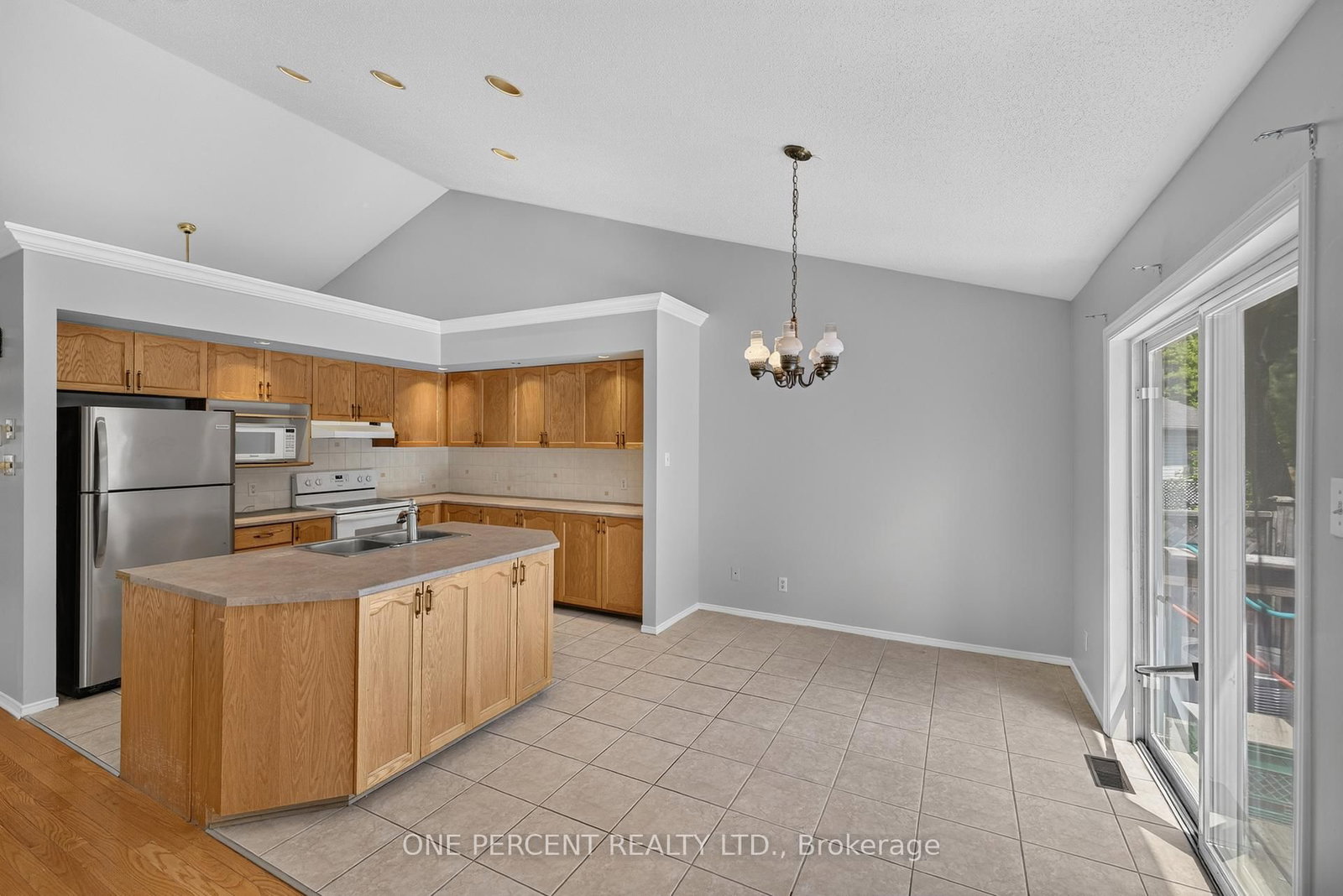 6 Windchime Crescent • Ottawa, ON photo 18